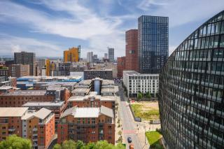 Modern Stylish Apartment Manchester - 5
