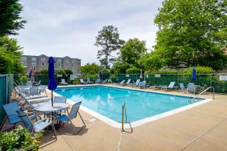 about 1 Block to Bethany Beach, Retreat with Pool Access - Bethany Beach - 9
