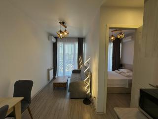 Green House - Apartment with Separate Bedroom - 3