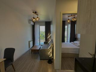 Green House - Apartment with Separate Bedroom - 0