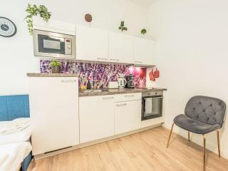 Apartment Washington-2 by Interhome - Prague - 8