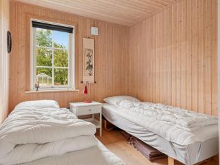 Holiday Home Thine - 800m from the sea by Interhome - Læsø - 8