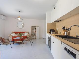 Apartment 151 Bay Street-1 by Interhome - 4