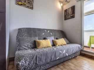 Apartment Beverley Hills-3 by Interhome - 5