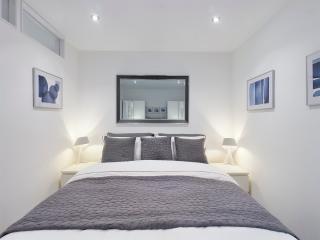 No 3 at Upton Cross House, Chester - 4