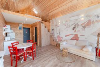 Suspended Tiny House - 3