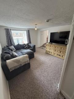 Large 1 Bed flat - Camelford - 8
