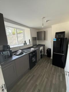 Large 1 Bed flat - Camelford - 7