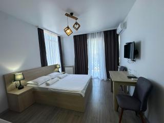 Green House - Studio Apartment with Panoramic View - Batumi - 5
