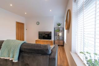 Swillington Retreat: Modern 2BD Flat in Leeds - 4