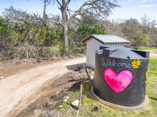 Secluded Hill Country Oasis - Payton - 4