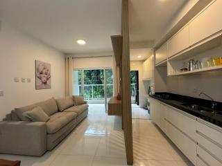 Apartmento em Ubatuba 350 m da praia das Toninhas 2 dormitórios, piscina, varanda gourmet com churrasqueira, ar condicionado, cozinha completa, garagem privativa - Ubatuba - 8