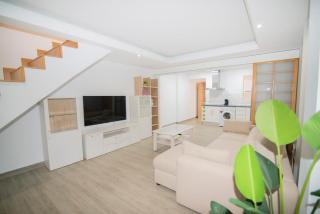Stylish 3-Bedrooms Getaway with Terrace & Pool - Chiclana de la Frontera - 7