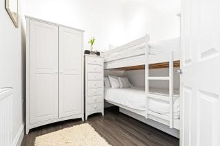 Bakersfield Retreat - 5