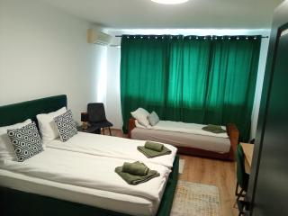 Chic Apartments - City Center - Free Wifi AC - 1