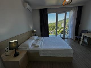 Green House - Studio Apartment with Extra Bed - Batumi - 9
