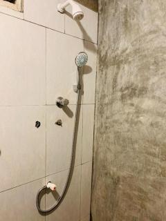 Bunk & Beach Hostel - Negombo - 3
