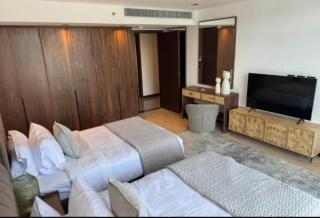 Hotel live - - 6