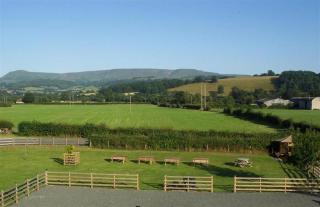 3 Bed in Boughrood BN370 - 1