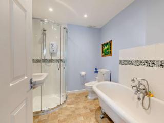 3 Bed in Bruton HTORV - 1