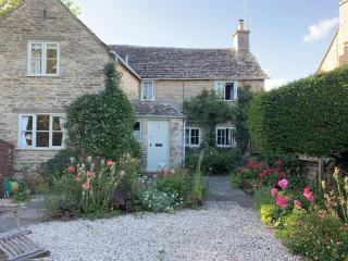 2 bed in Eastleach HIC05 - Eastleach - 0