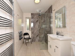 2 bed property in Bala 86964 - 2