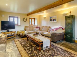4 Bed in Abergavenny 88014 - Llanover - 3
