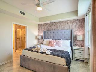 Comfy Lakeview 3BR with 2 Clubhouses & Waterpark - 3