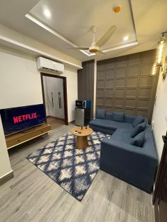 Restova lll 1BHK in seven star building self checkin - 0