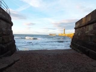 Riverside Cottage with free parking, overlooking the River Esk - Whitby - 2