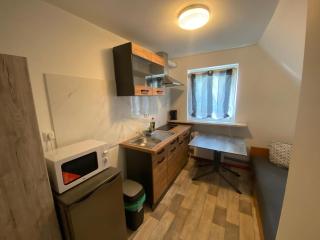 Pension Monteurzimmer Fremdenzimmer - Nittendorf - 7
