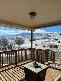 Hot Tub Stunning Mountain Views Hillside Haven - 5