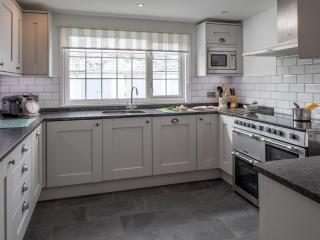 4 Bed in Portmellon 48109 - 1