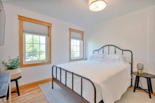 The Laurel Leaf at Annes Windy Poplars - 7