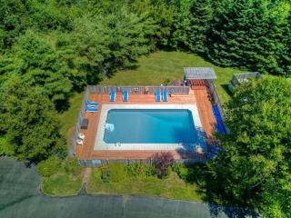 The Laurel Leaf at Annes Windy Poplars - 3