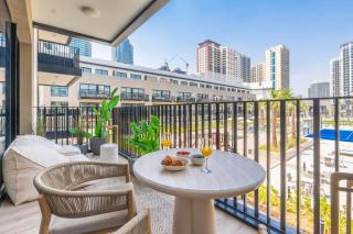 New Luxury 2 Bedroom with Padel Gym Pool Cinema BBQ - 3