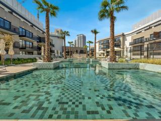 New Luxury 2 Bedroom with Padel Gym Pool Cinema BBQ - 2