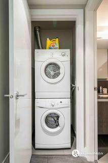 35th Floor High Rise 1 Bedroom with Sofa Bed Apartment at The Guardian South - 8