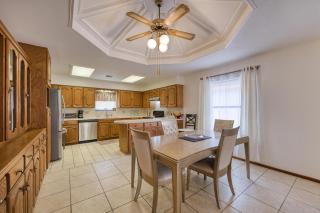 Bright Pharr Getaway Spacious Family Home w Garage and WiFi - Pharr - 5