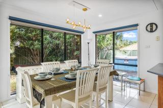 Peaceful 4BR Retreat in Leafy Forest Lake Setting - Doolandella - 5