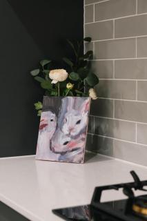 Modern 3BR Home in Peaceful Park Ridge Estate - 4