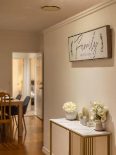 Cozy Hub near Food Fusion Family Business Ideal - Brisbane - 3