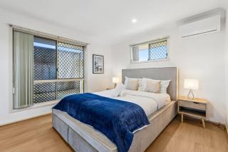 Spacious Family Retreat in Peaceful Parkinson - Browns Plains - 2