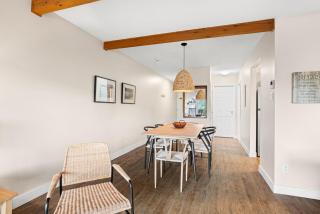 Stunning One-Bedroom Condo With Lake View - 5