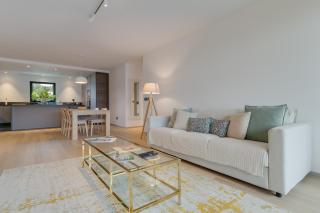 Sky-High Elegance Top-Floor Views of City, Ocean & Sunrise - 9