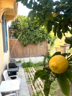 Monaco Border - Cozy 2-Bedroom Apt with Garden - 4