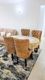 The royals - Tatu City - 8