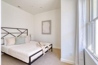 Bright 2BR - North Tabor - Work & Recharge - 1