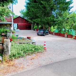 Apartments with balcony and with large free parking House Oliver - Plitvička Jezera - 2