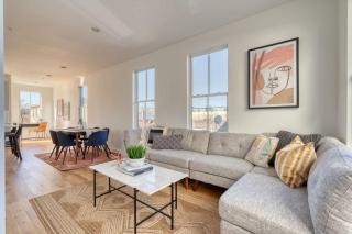 Spacious 2BR - New Luxury Townhouse Stay - Portland - 0